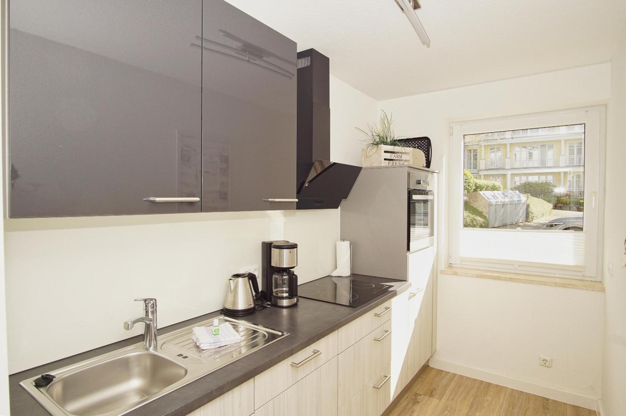 Ferienwohnung Mit Terrasse, Gratis Nutzung Vom Ahoi Erlebnisbad Und Sauna In Sellin - Haus Nordstrand Fewo 28 ゲーレン エクステリア 写真